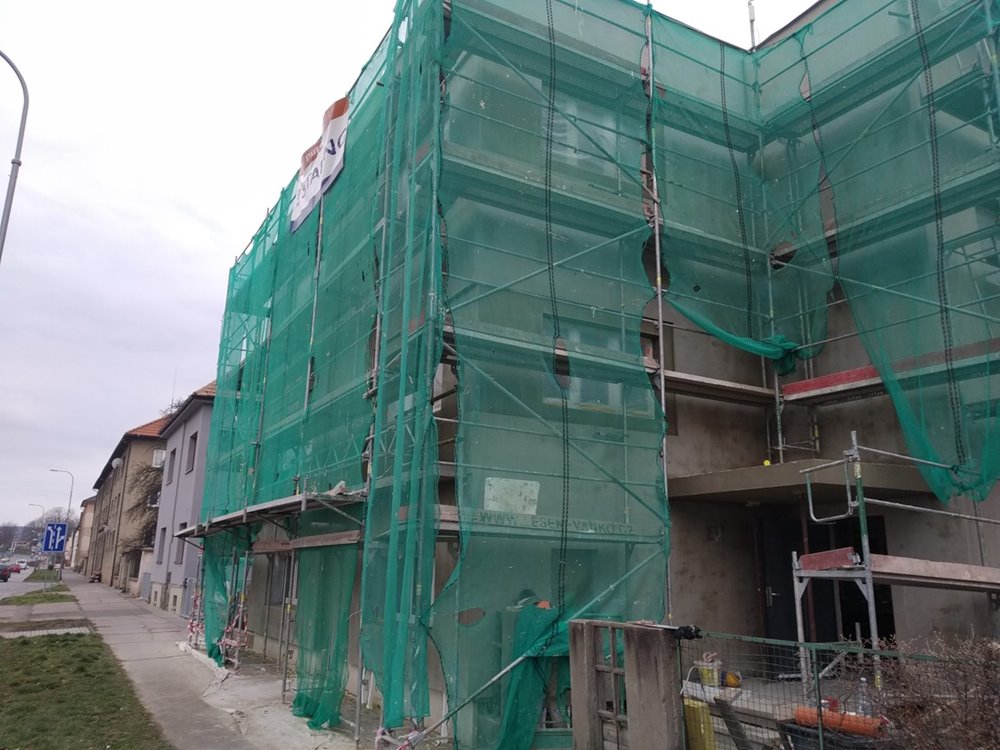 Zateplení a revitalizace bytového domu Obce Ležáků 580, Chrudim